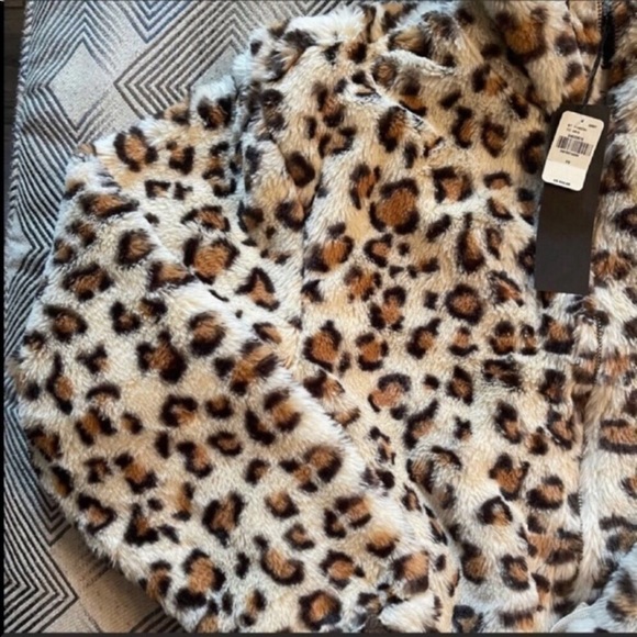 VS Pink Collab Know One Cares Leopard Print Sweater - Picture 6 of 11